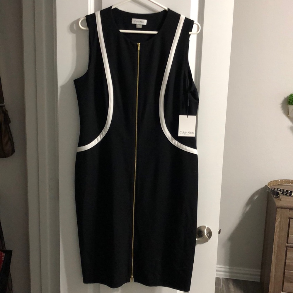 Calvin Klein NWT - Picture 2 of 7